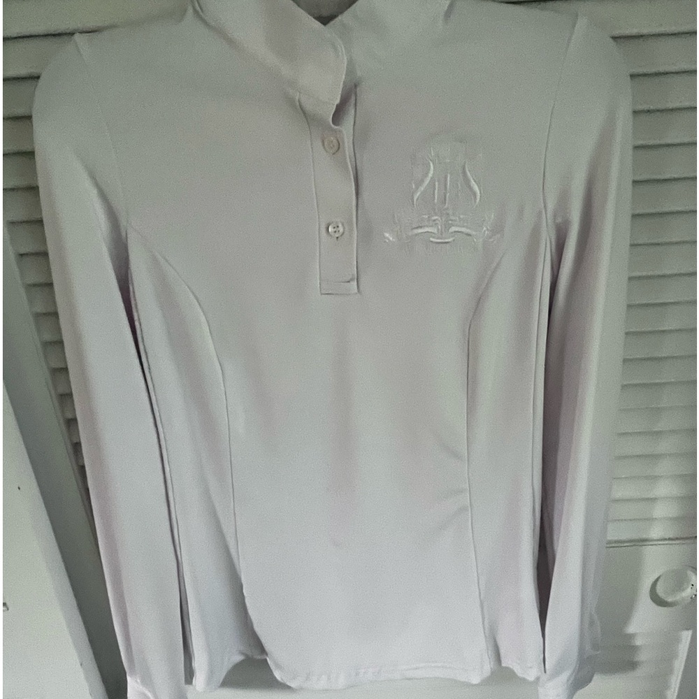 EUC…lite grey equestrian riding top, Look professional, win dress  and jump.